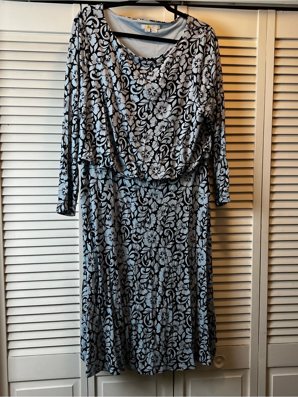 Boden Women's Black and Light Blue Floral Long-Sleeve Dress